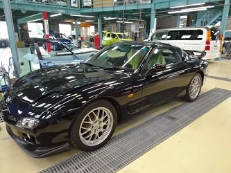 広島県 I様 マツダｒｘ７ ｆｄ 色替え全塗装を施工致しました 黒 マシーングレープレミアムメタリック ガンメタ 新和自動車 広島県東広島市